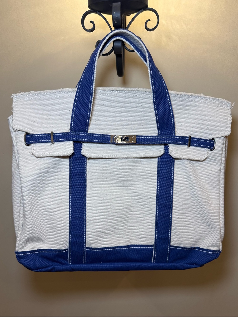 NWT Viral Boatkin Large Canvas Blue White Sunwin Madaket Turn Lock Tote Bag
